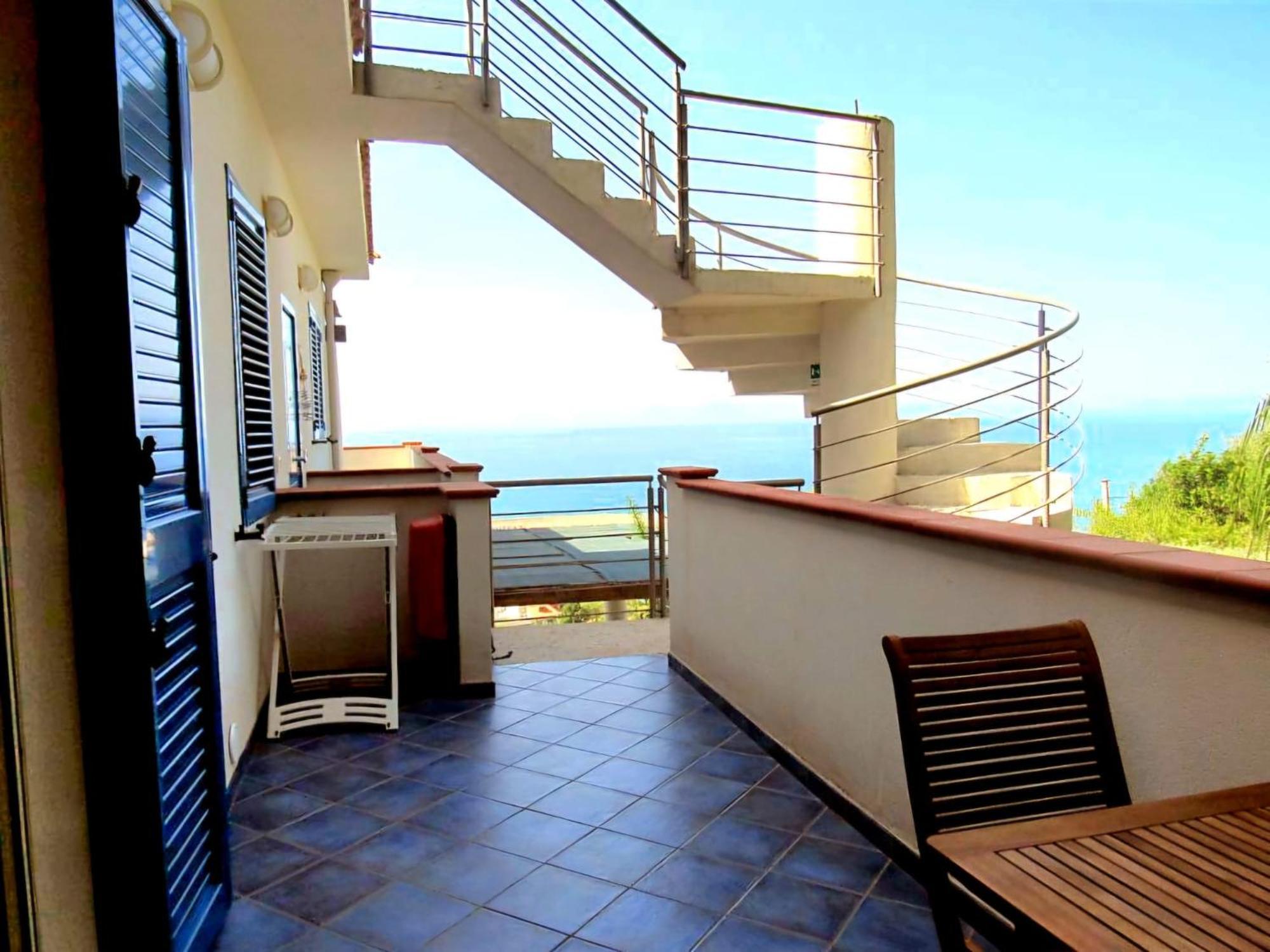 Magico Appartamenti Scafa - Marina Capo dʼOrlando Eksteriør billede